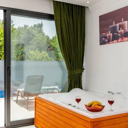 Uzumlu Village 2 Bedroom 9333 Willa *