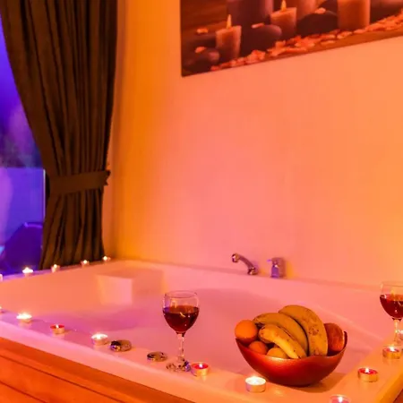 Uzumlu Village 2 Bedroom 9333